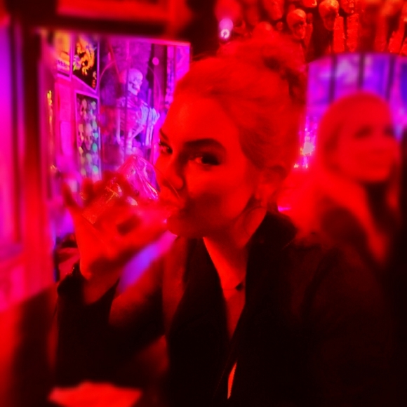 What an excellent day for a closet exorcism! - Picture 3 of 5